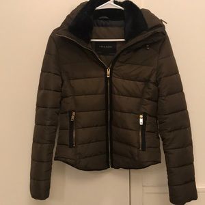 Zara Women’s Oliver Puffer Jacket with Black Fur